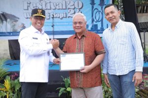 0390939b-1b8c-49af-a96b-939536d1692c