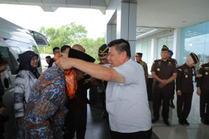 eaac16c6-5da1-4d4c-946d-afc88220f0c4