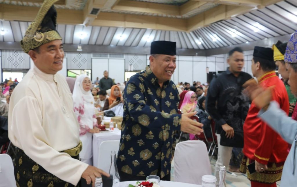 Screenshot_2026-04-19-16-39-21-091_com.whatsapp.w4b-edit