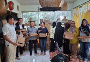 Screenshot_2026-04-25-15-57-41-642_com.whatsapp.w4b-edit