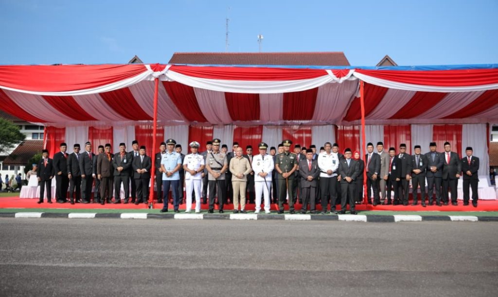 Screenshot_2026-04-27-16-23-33-096_com.whatsapp.w4b-edit