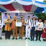 Bantuan Seragam dan Perlengkapan Sekolah: Langkah Nyata Gubernur Hidayat Arsani Dukung Pendidikan Anak Bangka Belitung